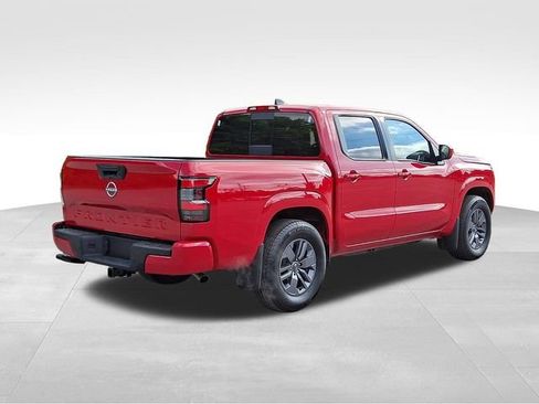 Used 2026 Nissan Frontier SV w/ Tow Package RWD image 7