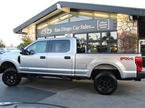 Used 2020 Ford F250 XLT AWD/4WD image 2