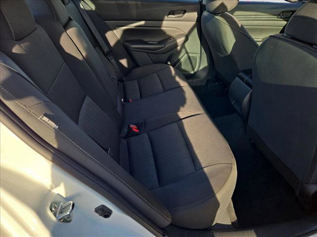 Used 2024 Nissan Altima 2.5 S FWD image 18