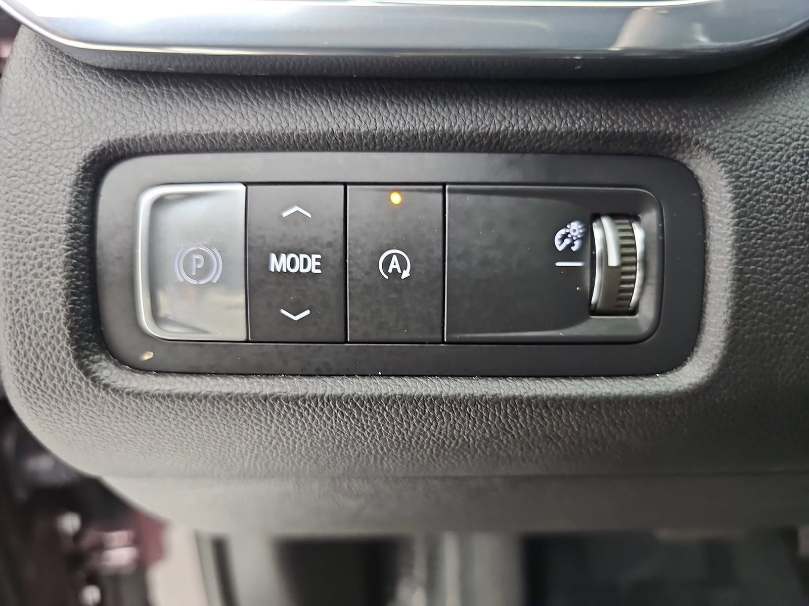Used 2024 GMC Acadia Elevation FWD image 31
