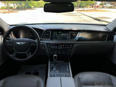 Used 2016 Hyundai Genesis 3.8 RWD image 23