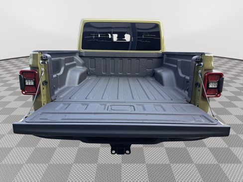 New 2025 Jeep Gladiator Sport w/ Premium Package image 29