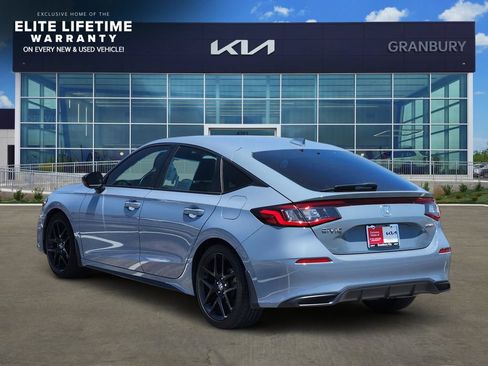 Used 2024 Honda Civic Sport image 4