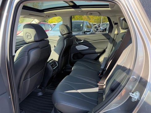 Certified 2025 Acura RDX w/ Technology Package image 6