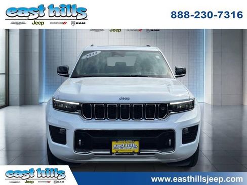 Certified 2022 Jeep Grand Cherokee Overland w/ Adv Protech Group III AWD/4WD image 8