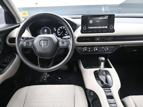 Used 2023 Honda HR-V LX image 19