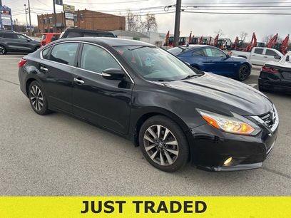 Used 2017 Nissan Altima 2.5 SV w/ Convenience Package