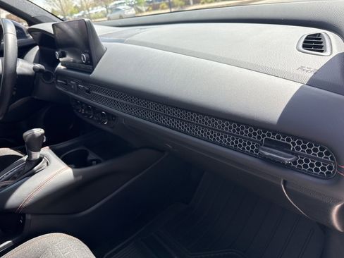 Used 2024 Honda HR-V Sport image 31