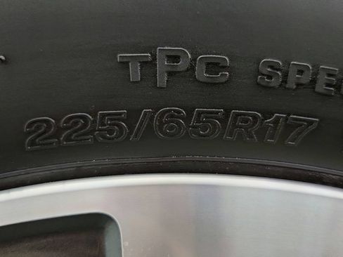 Used 2023 Subaru Outback Premium AWD/4WD image 33