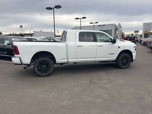 Used 2026 RAM 2500 Laramie w/ Night Edition image 9