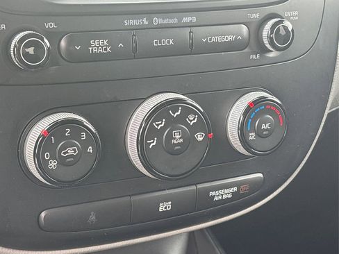 Used 2016 Kia Soul FWD image 27