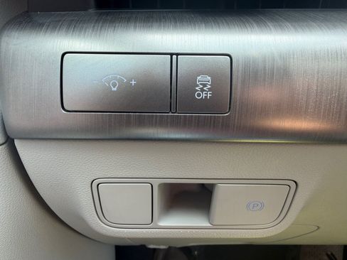 Used 2024 Hyundai Kona SEL FWD image 16