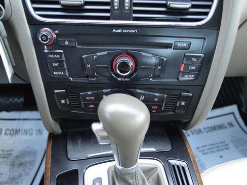 Used 2010 Audi A5 2.0T Premium image 24