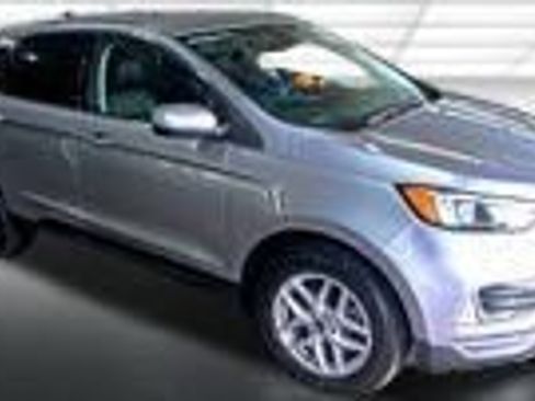 Used 2022 Ford Edge SEL w/ Convenience Package image 9