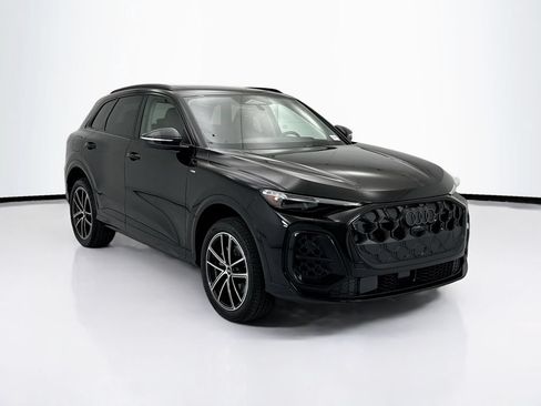 Used 2026 Audi Q5 Premium Plus w/ Premium Plus AWD/4WD image 3
