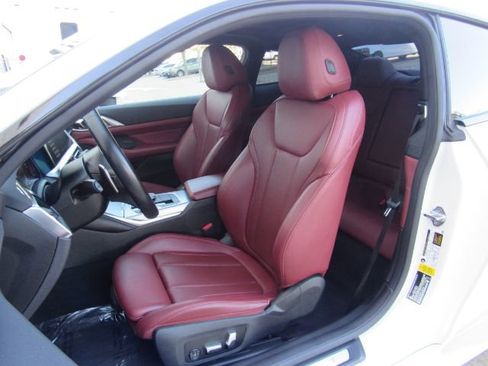 Used 2022 BMW 430i Coupe w/ M Sport Package image 7