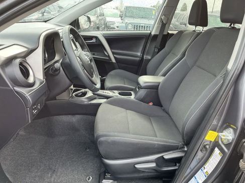 Used 2016 Toyota RAV4 XLE image 15