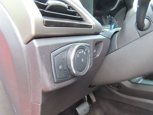 Used 2014 Ford Fusion SE w/ Equipment Group 202A FWD image 12