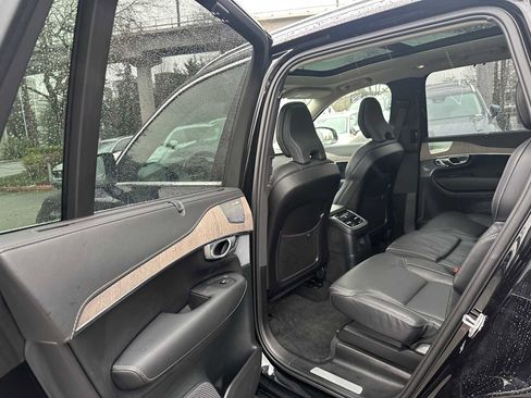 Certified 2024 Volvo XC90 T8 Ultimate image 16