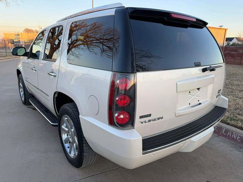Used 2012 GMC Yukon Denali image 4