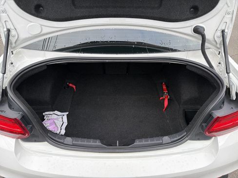 Used 2016 BMW M235i Coupe image 6