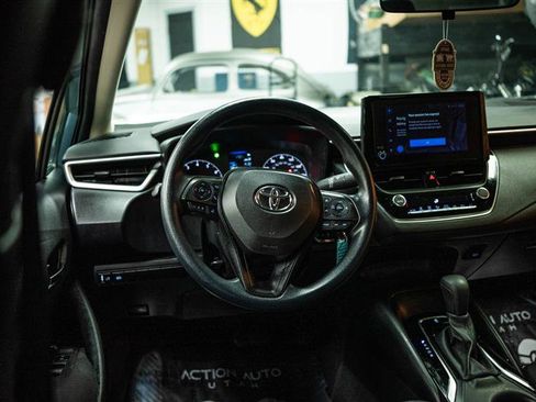 Used 2024 Toyota Corolla LE image 15