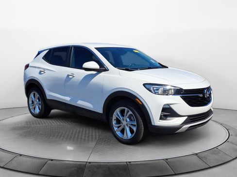 Used 2023 Buick Encore GX Preferred w/ Cold Weather Comfort Package FWD image 1