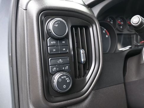 Used 2024 Chevrolet Silverado 1500 Custom Trail Boss w/ LPO, Dark Essentials Package image 15