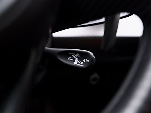 Used 2019 McLaren Senna image 63