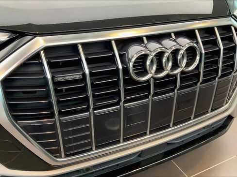 Used 2020 Audi Q3 2.0T Premium w/ Convenience Package image 31