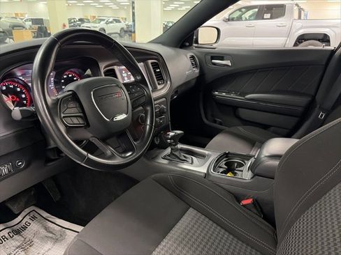 Used 2023 Dodge Charger SXT w/ Blacktop Package image 13