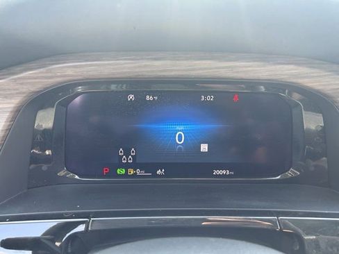 Used 2024 Volkswagen Atlas SEL AWD/4WD image 11