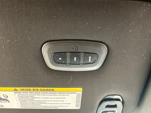 Used 2022 RAM 3500 Laramie AWD/4WD image 17