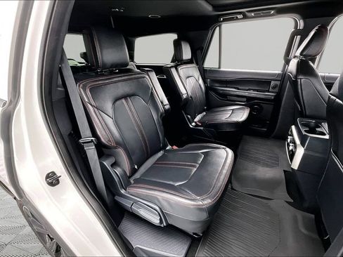 Used 2024 Ford Expedition Limited AWD/4WD image 27