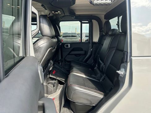 Used 2022 Jeep Gladiator Rubicon w/ Trailer Tow Package AWD/4WD image 20