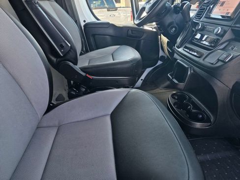 Used 2025 RAM ProMaster 2500 w/ Convenience Group FWD image 20
