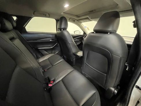 Used 2025 MAZDA CX-30 AWD 2.5 S w/ Preferred Package image 12