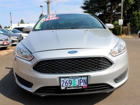 Used 2015 Ford Focus SE image 16