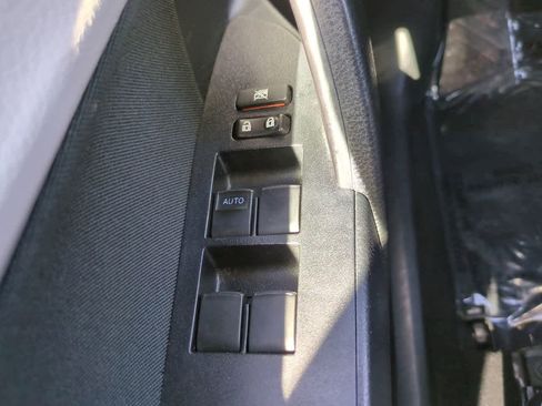 Certified 2018 Toyota Corolla LE image 21