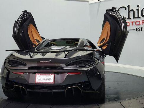 Used 2019 McLaren 570S Spider RWD image 6