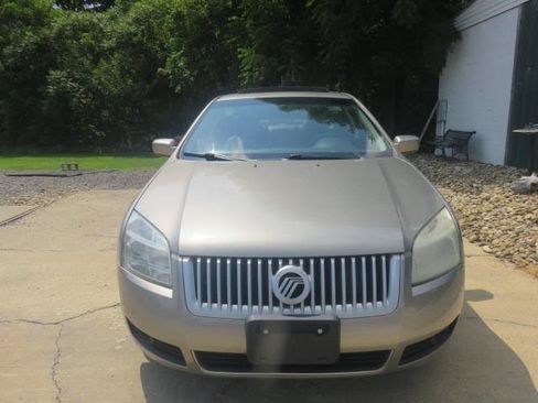 Used 2008 Mercury Milan Premier FWD image 2