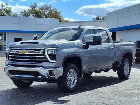 Certified 2024 Chevrolet Silverado 2500 LTZ w/ LTZ Premium Package image 28