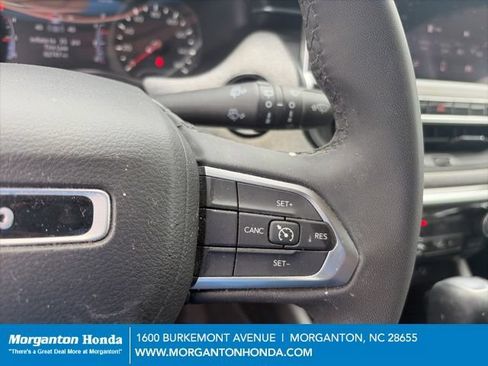 Used 2024 Jeep Compass Latitude AWD/4WD image 14