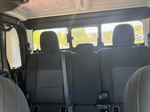 Used 2021 Jeep Gladiator Mojave w/ LED Lighting Group AWD/4WD image 24