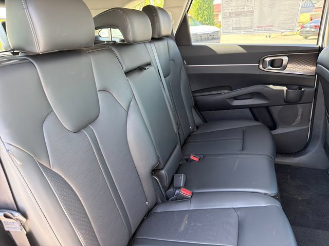 New 2026 Kia Sorento S w/ S Panoramic Sunroof Package FWD image 23