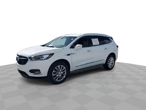 Used 2020 Buick Enclave Essence w/ Sound and Sites Package image 4