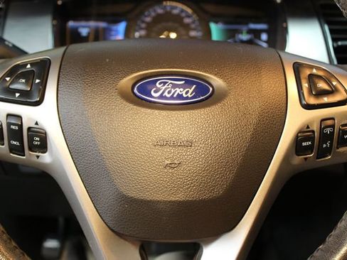 Used 2014 Ford Taurus SEL w/ Equipment Group 201A image 20