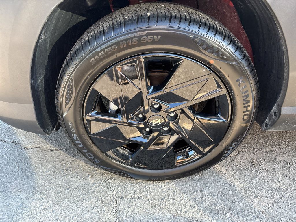 Used 2026 Hyundai Kona SEL Sport FWD image 29