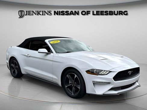 Used 2021 Ford Mustang Convertible RWD image 1