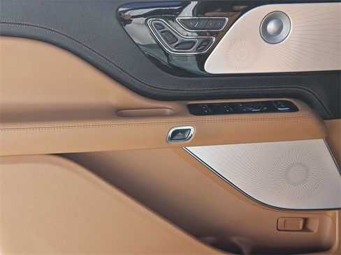 Certified 2023 Lincoln Aviator Black Label image 23